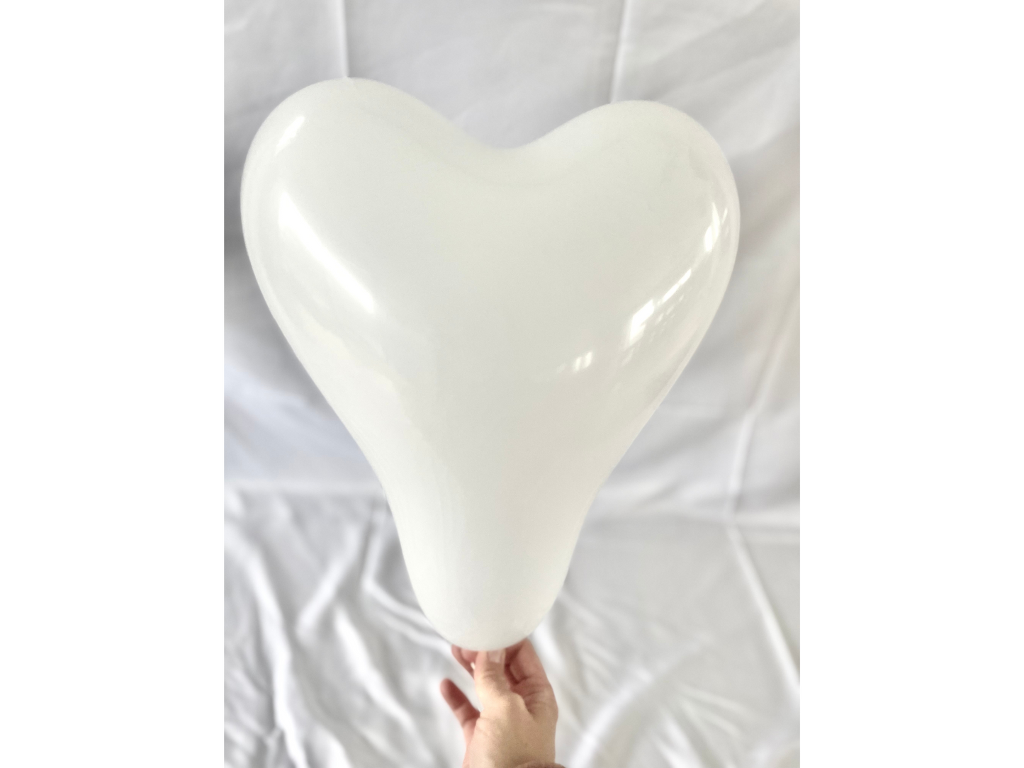 Set of 30 Piece White Heart Shaped Latex Balloon