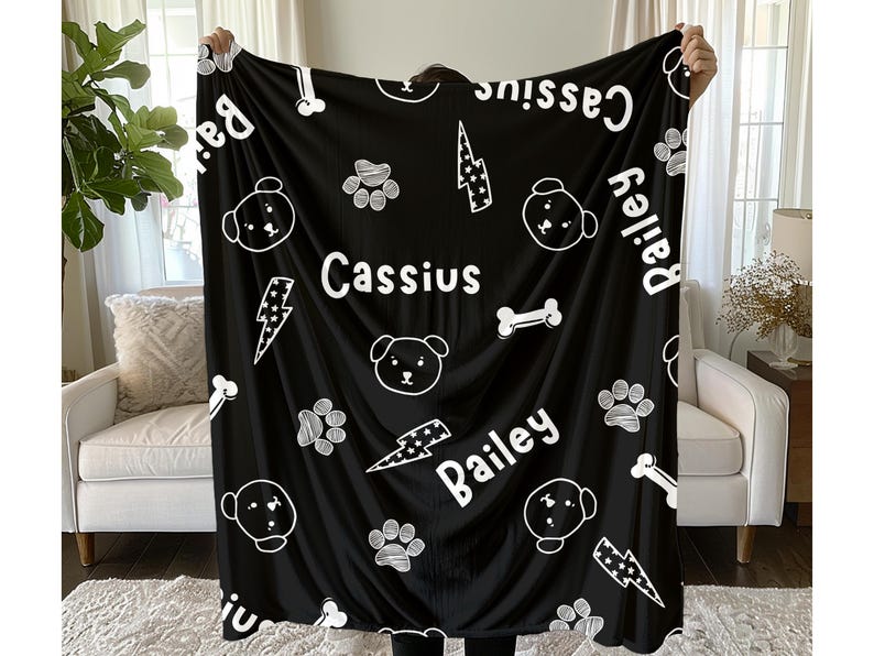 Personalized Dog Name Blanket - Custom Fleece Dog Bed for Pet Lovers